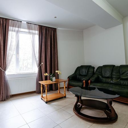 Villa Arus Chisinau Bagian luar foto