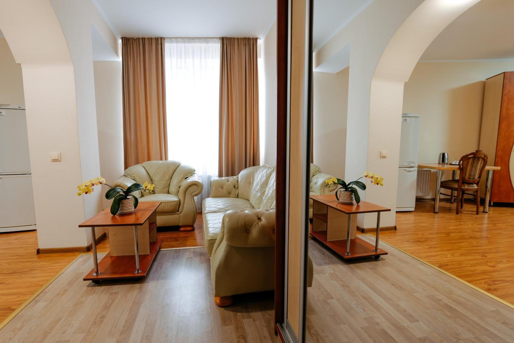 Villa Arus Chisinau Bagian luar foto