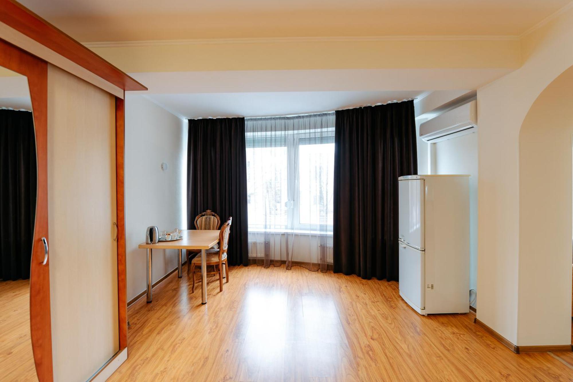 Villa Arus Chisinau Bagian luar foto